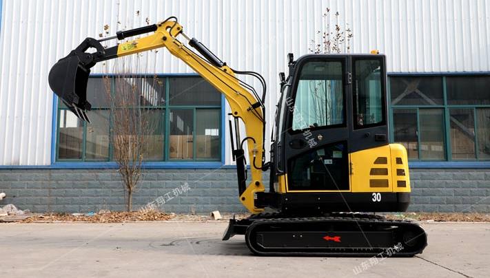 小型挖掘機(jī) 小型挖掘機(jī)